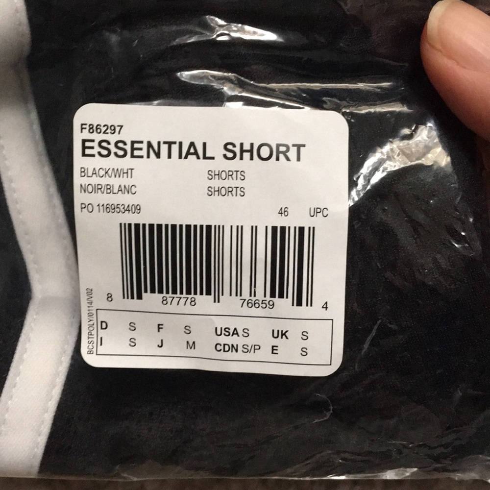 Men’s Adidas Essentials shorts Black white Stripe - Picture 7 of 8